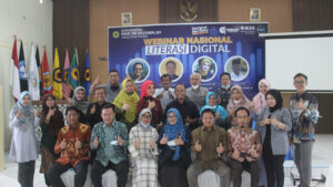 Informatika-Unihaz Sukses Gelar Webinar Literasi Digital